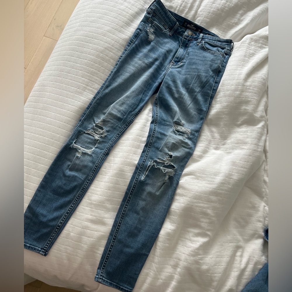 Hollister High Rise Super Skinny Jeans Size 3R (W26)